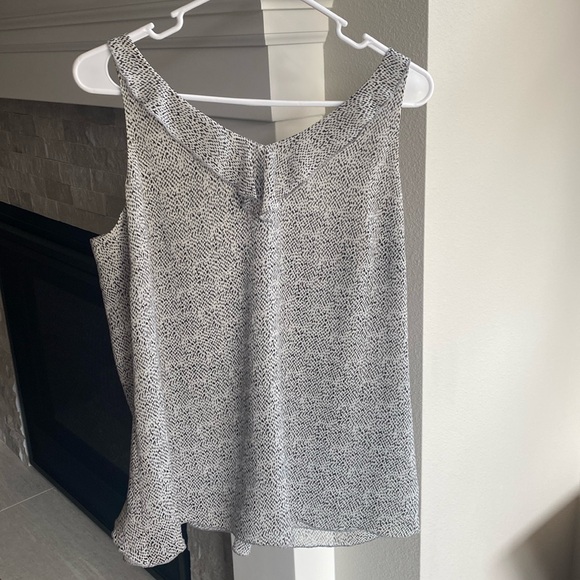 Cabi Sleeveless Strappy Tank Blouse Ruffled Collar & Back, B&W, Women’s M - Picture 13 of 16